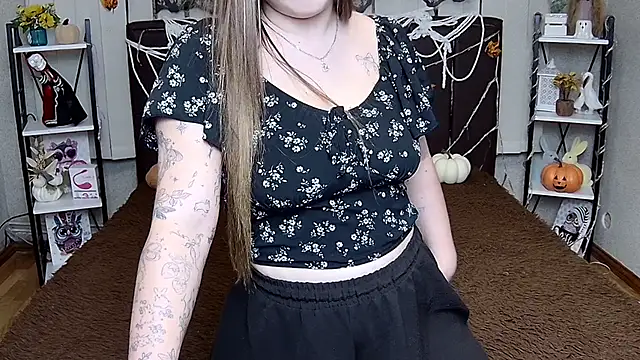 LauraHlot's Live XXX Chat