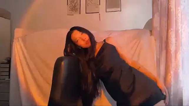 SilvaAmsler Chat XXX in diretta