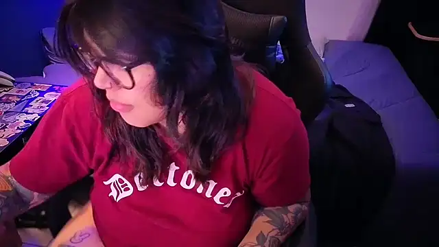 Živý XXX chat miacanela_xo