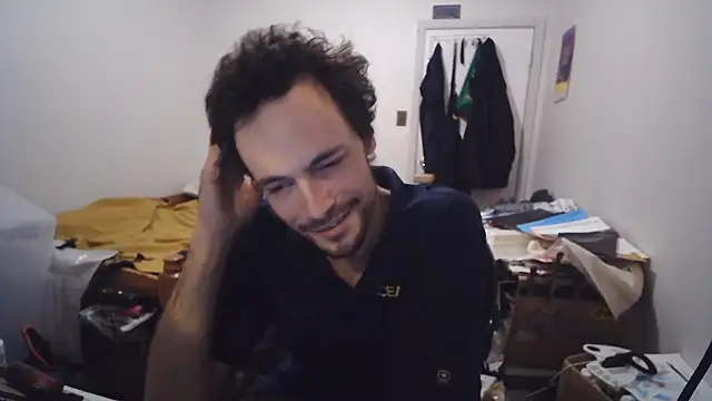 JohnnyMoves' Live XXX Chat