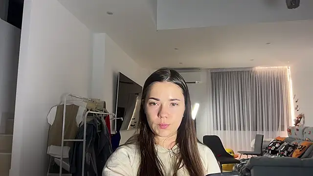 Mika_Miller Adlı Modelin Canlı XXX Sohbeti