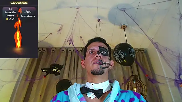 _Dominic_Smith_のライブXXXチャット
