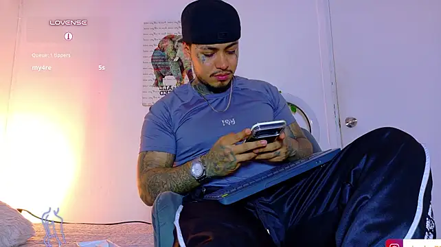 צ'אט XXX בשידור חי של JordanSmiith_