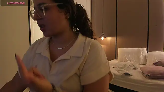 lilly_ass_n Live XXX chat