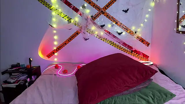 Mizztikaa Chat XXX live
