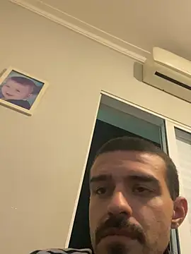 Ivis1999 – Naživo XXX chat
