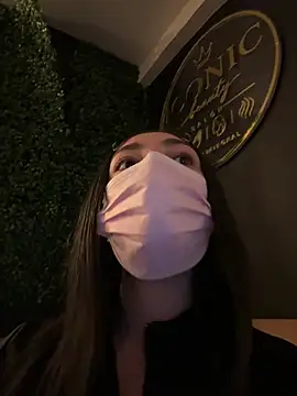 emy_navarroのライブXXXチャット