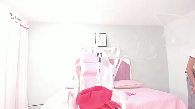 Camille_Rosse06のライブXXXチャット