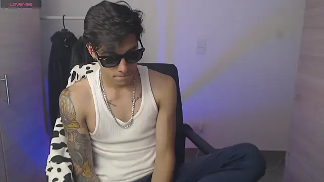 chomelo6 Live XXX-Chat