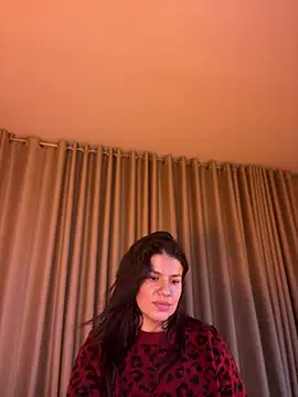 Chat XXX ao vivo de Aliinak