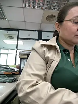 Yummykiel Pertunjukan Webcam