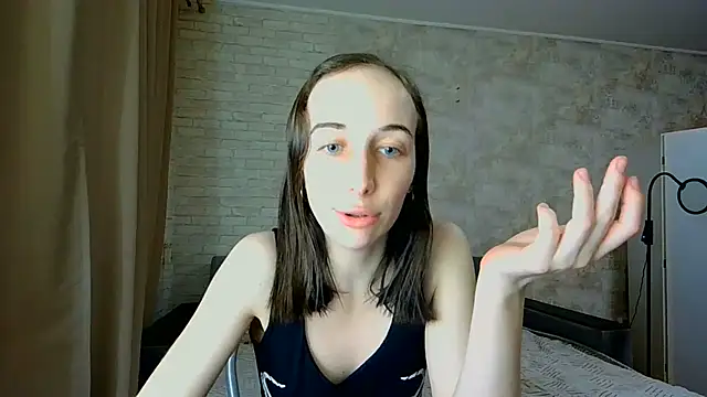 Anika_bloom Chat XXX in diretta