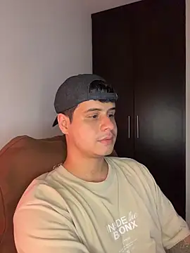 Chat +18 de BjornSteel ao vivo