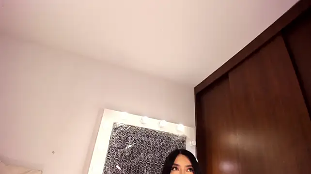 lina_quinn লাইভ XXX চ্যাট
