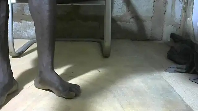 bernice_Ansah Adlı Modelin Canlı XXX Sohbeti
