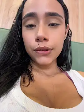 Sara-Castillo Chat XXX in diretta