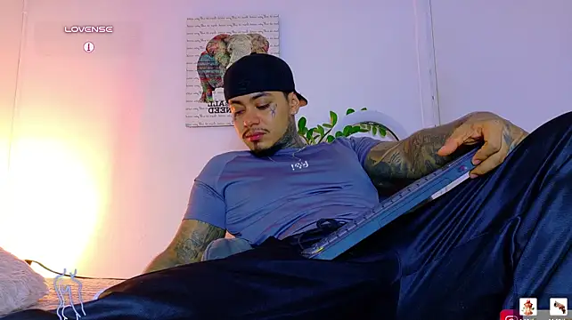 Онлайн чат XXX JordanSmiith_