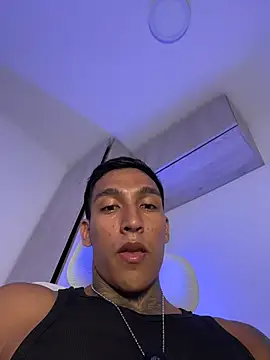 XXX chat uživo modela sendfer