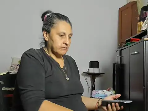 Chat XXX en directo de Merlyna_time