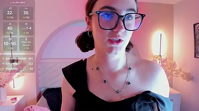 Adeline_Smith__のライブXXXチャット