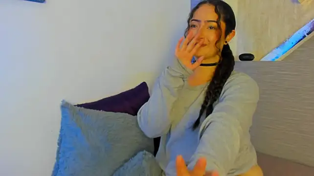 Rebbeca_Dreams Chat XXX in diretta