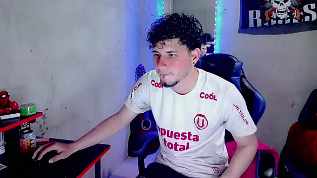 XXX chat uživo modela Atom_Hot