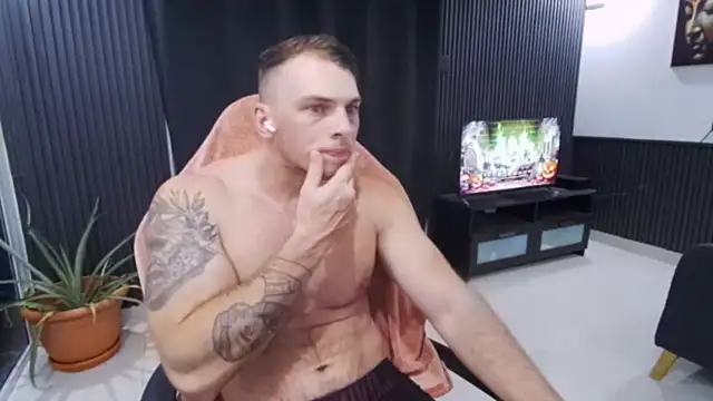 Онлайн чат XXX YourHotGreg