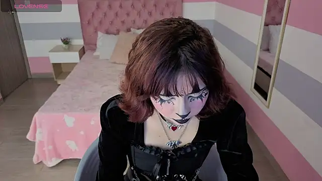 miss_hikari Adlı Modelin Canlı XXX Sohbeti