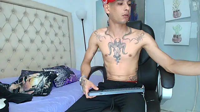 Chat XXX ao vivo de connor_launther_