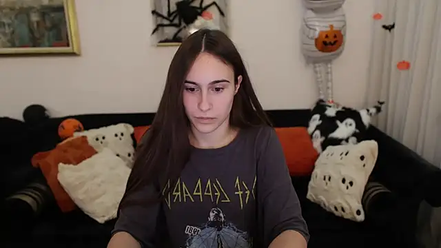 AliceKolltt Adlı Modelin Canlı XXX Sohbeti