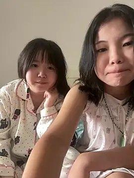 แชท XXX สดของ xinxin1001