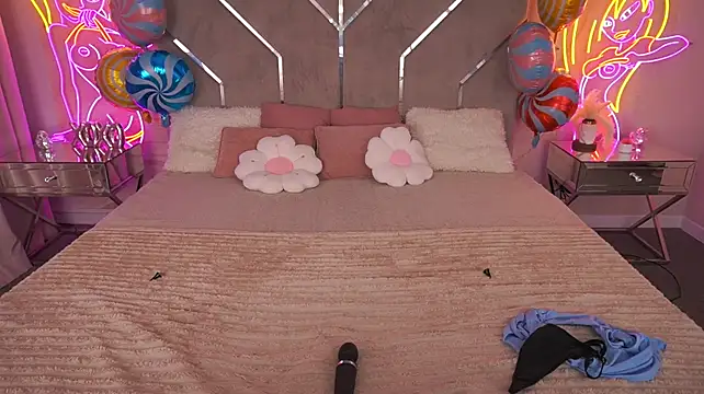 JuicyRina Chat XXX in diretta