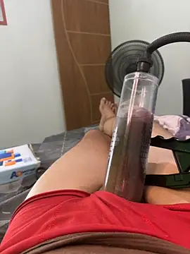 TylerPrecummer 现场XXX聊天