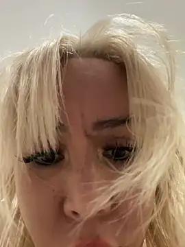 Yulianna_SmithのライブXXXチャット
