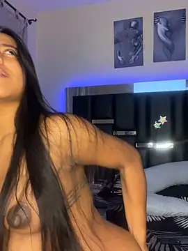 Chat +18 de Kendra_C ao vivo