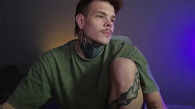 DENIS_HERE's Live XXX Chat