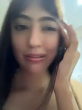 XXX chat uživo modela Hinata_3