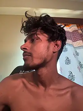 XXX chat uživo modela GunSlay