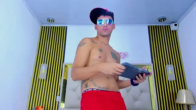 McKinley_Snake XXX чат на живо