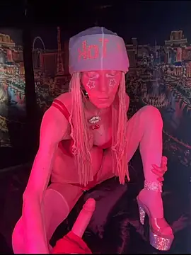 1NikiVegas Adlı Modelin Canlı XXX Sohbeti