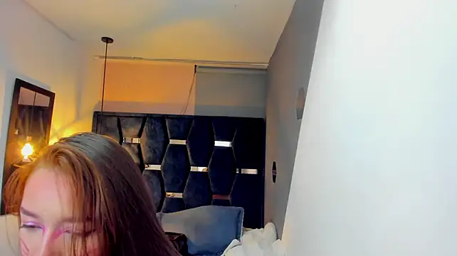 Emily__parker__ Live XXX-Chat