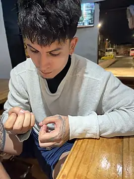 _Tomy08calderon – Naživo XXX chat