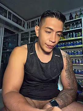 แชท XXX สดของ OliverWest04
