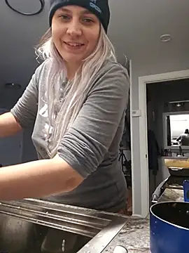 ScarletsWeb's Live XXX Chat
