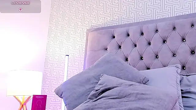Czat XXX na żywo – DianaRed_