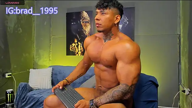bradley_smith live XXX chat