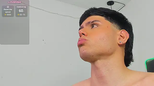 Онлайн чат XXX Nathaniel_Park