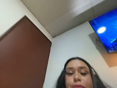 chicamilk's Live XXX Chat