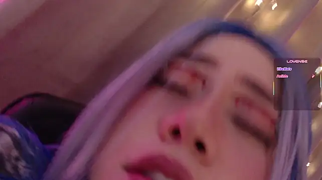 Emmy_RuizのライブXXXチャット