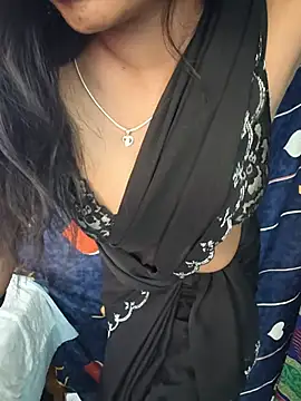 Miakhalifa24's Live XXX Chat